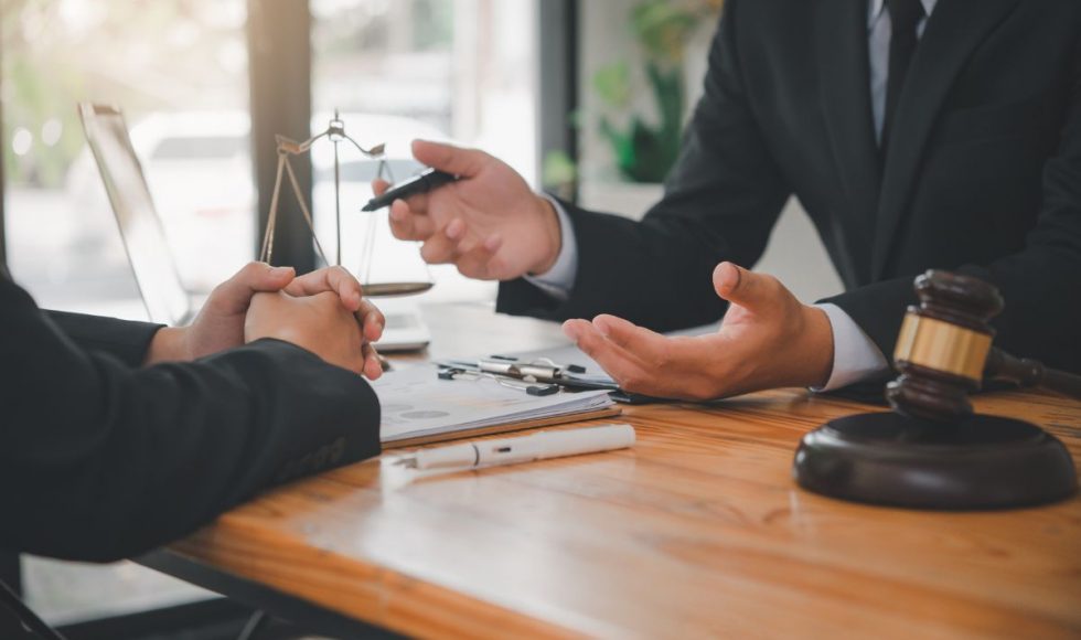 reunión abogados